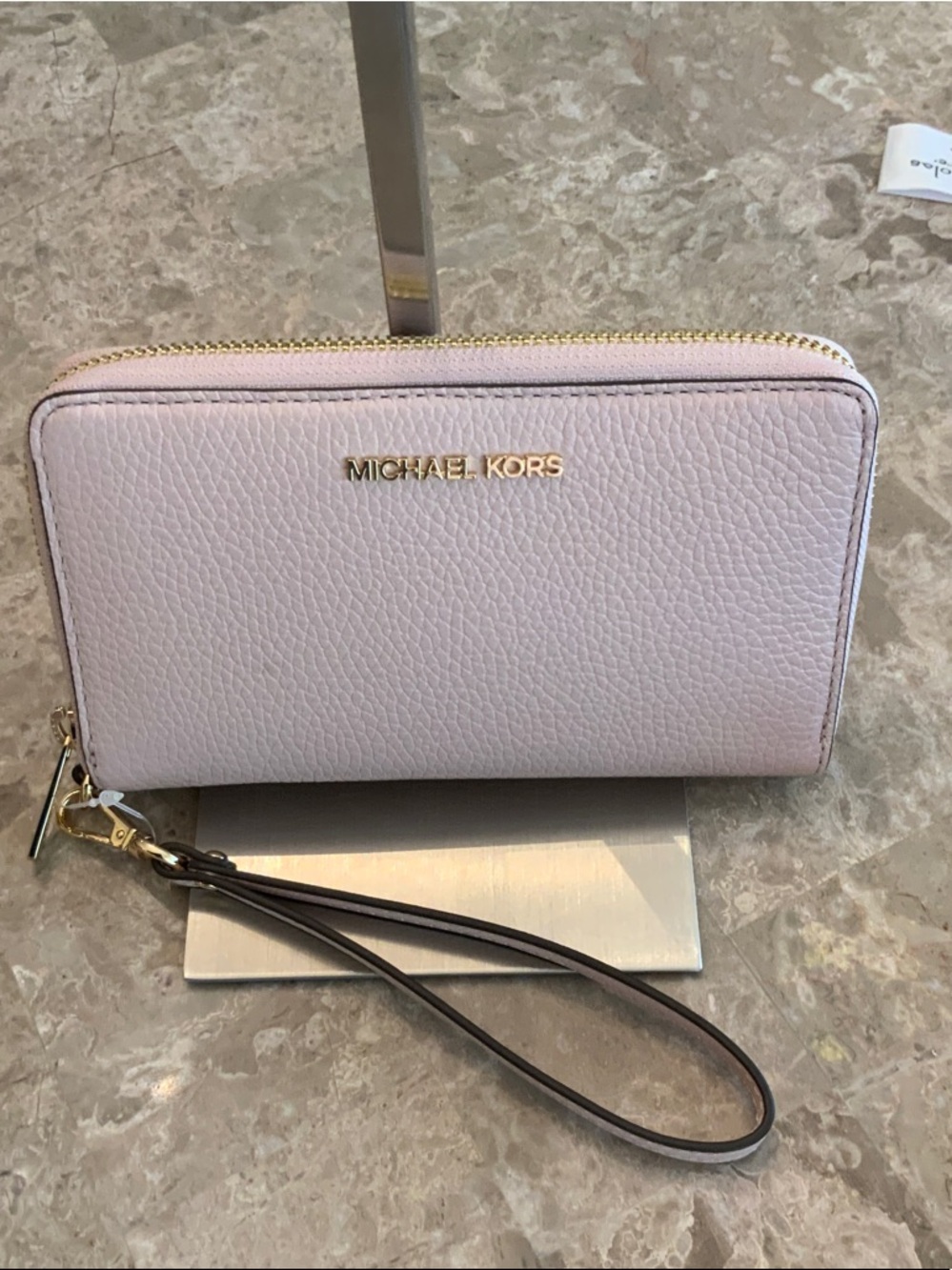 Michael Michael Kors NWT Pale Pink Pebbled Leather Wristlet with Gold Hardware